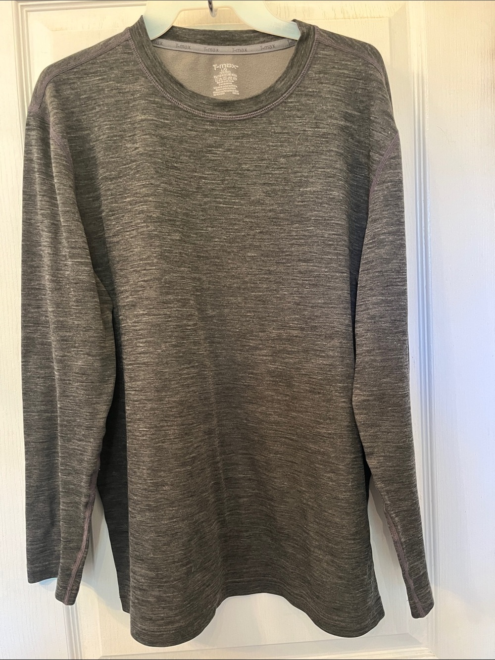 T-Max Men's Long Sleeve Crewneck Shirt - Gray